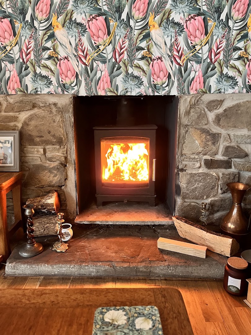 Mike Thomas Carpentry & stove installations — Photos 1